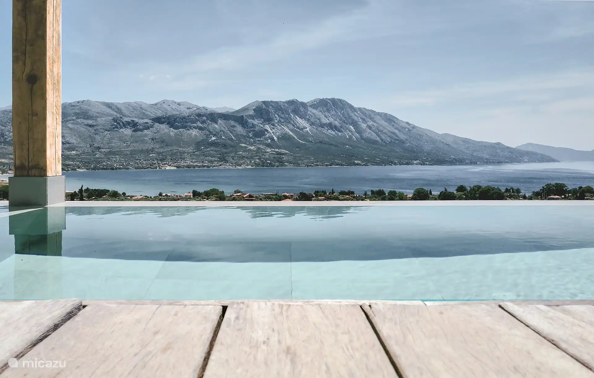 Infinity blauw met ononderbroken zicht