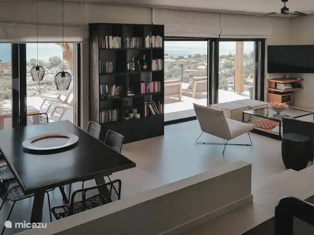 Villa Iris  en Grecia, Gracia Central, Paleros - villa Sala de estar/comedor de planta abierta