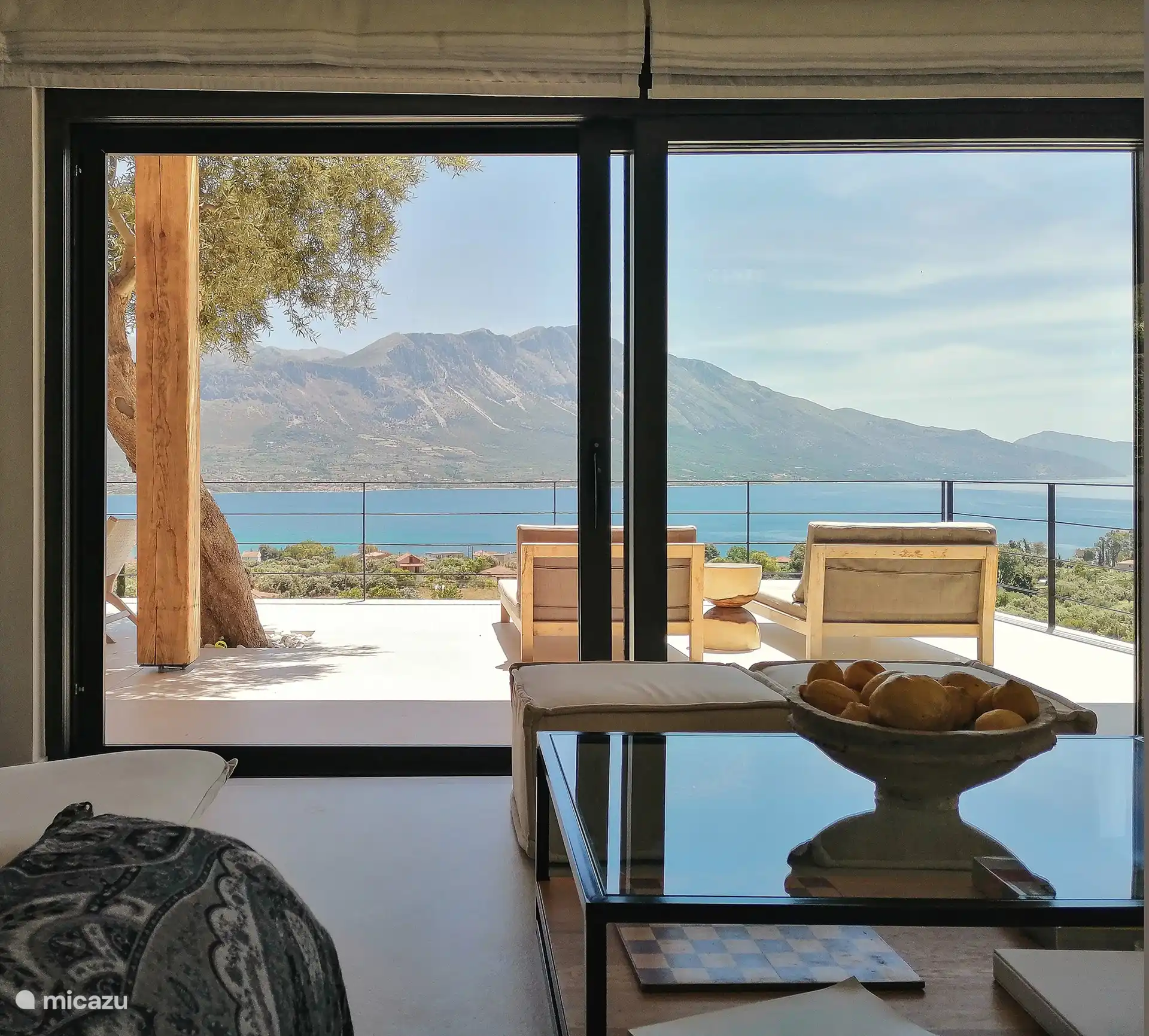 Glazen deuren bekijken 