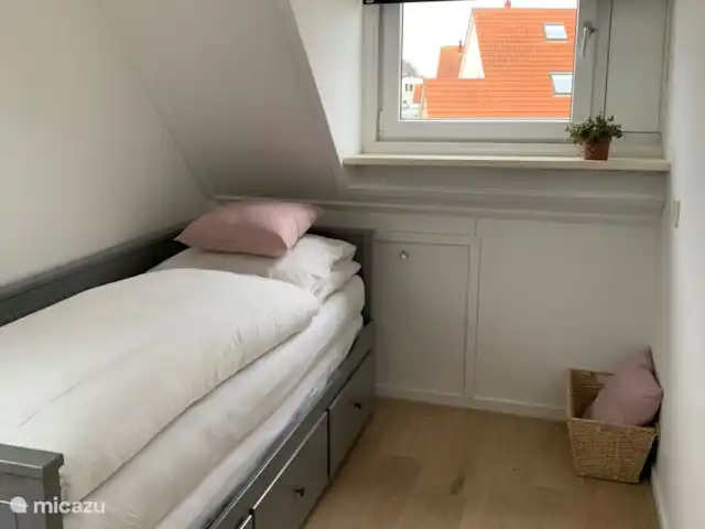 Huske Pompbled huren in Nederland, Friesland, Lemmer - geschakelde woning 2 keer een 1 persoons bed