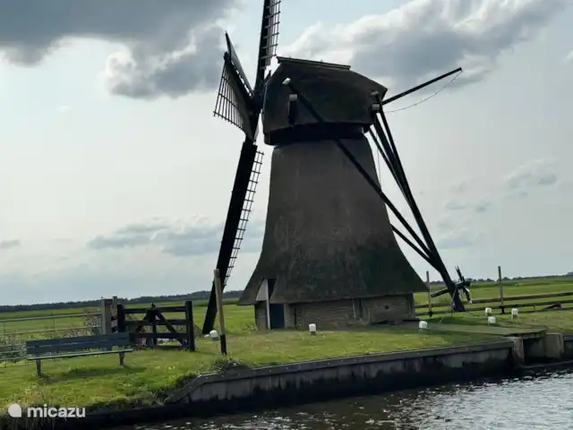 Huske Pompbled huren in Nederland, Friesland, Lemmer - geschakelde woning leuke dingen die je tegenkomt op de fiets of met de boot