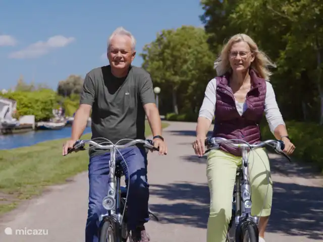 Huske Pompbled huren in Nederland, Friesland, Lemmer - geschakelde woning fietstochten naar Sloten of Bald. Zeg het maar.