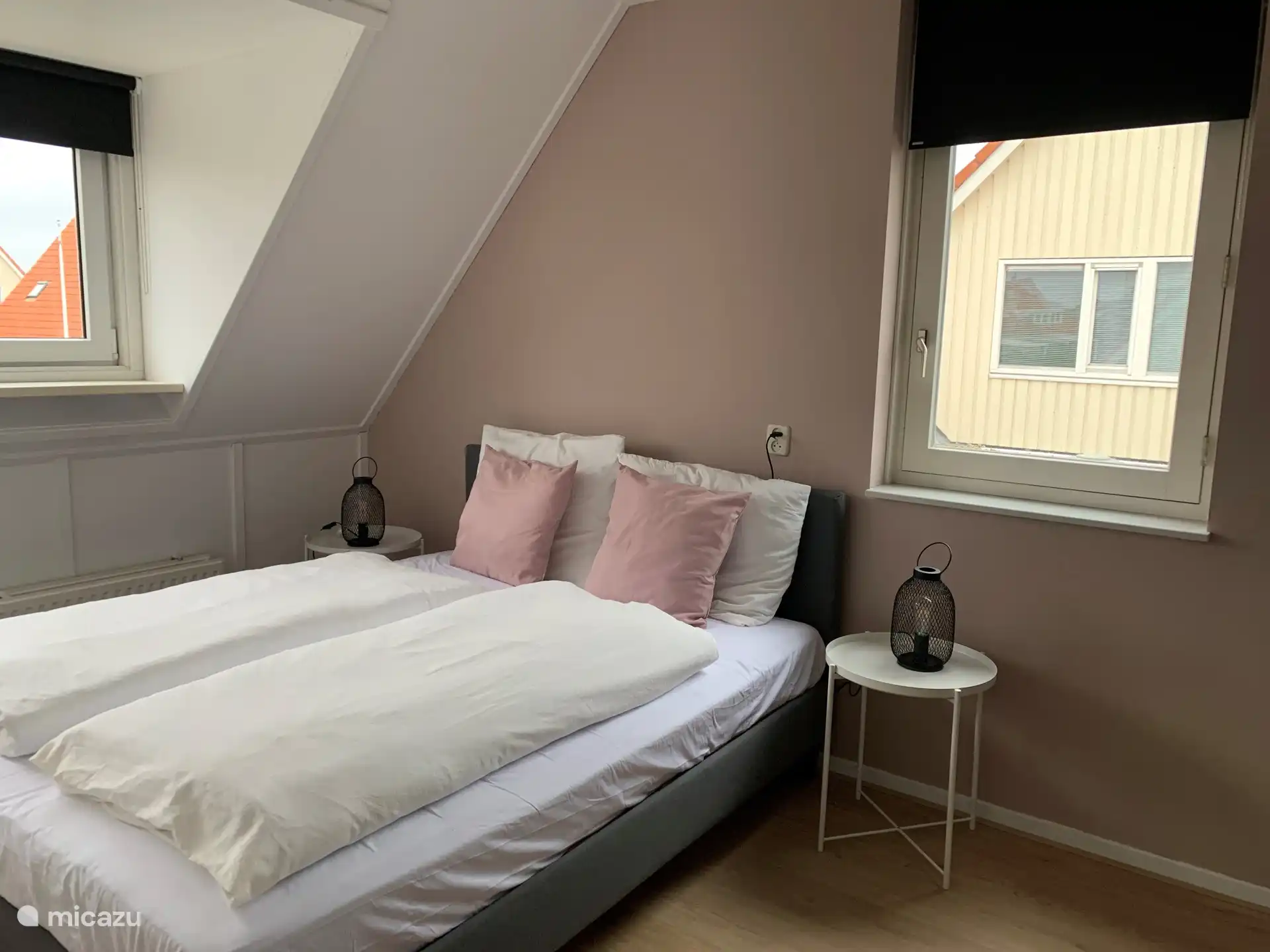 Bett für 2 Personen