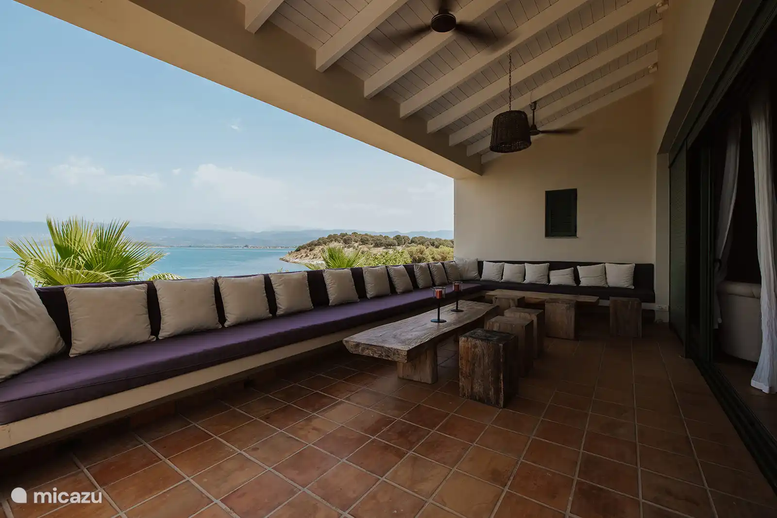Veranda lounge area with sea view