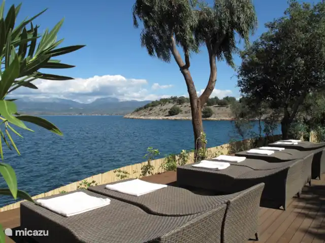 Villa Amalia  | Grèce, Golfe Ambracien, Sparto Amfilochia - villa Chaises longues et vue sur la mer
