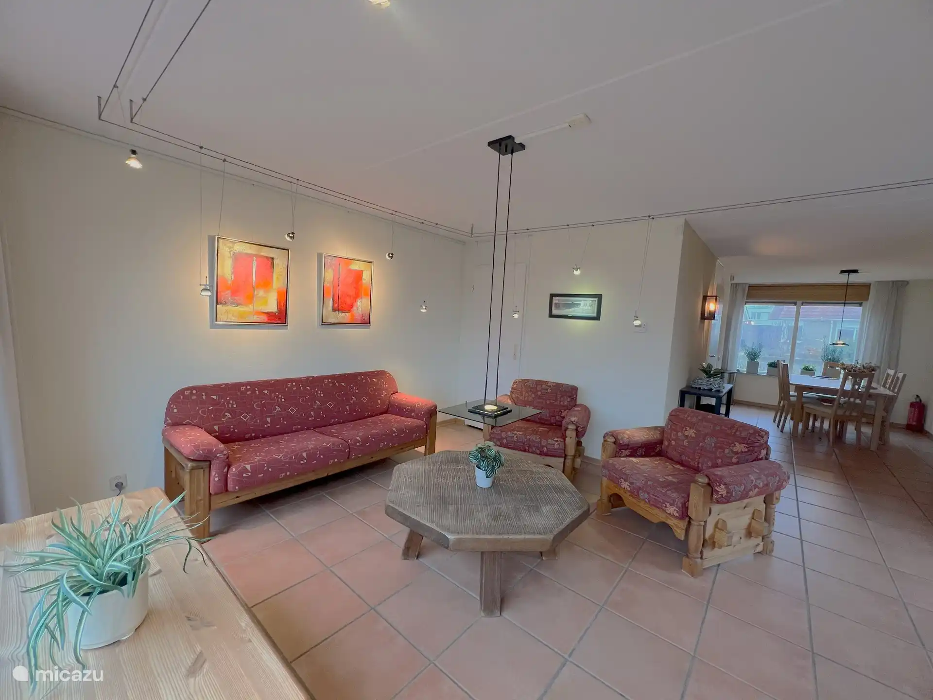 salon avec télévision et wifi