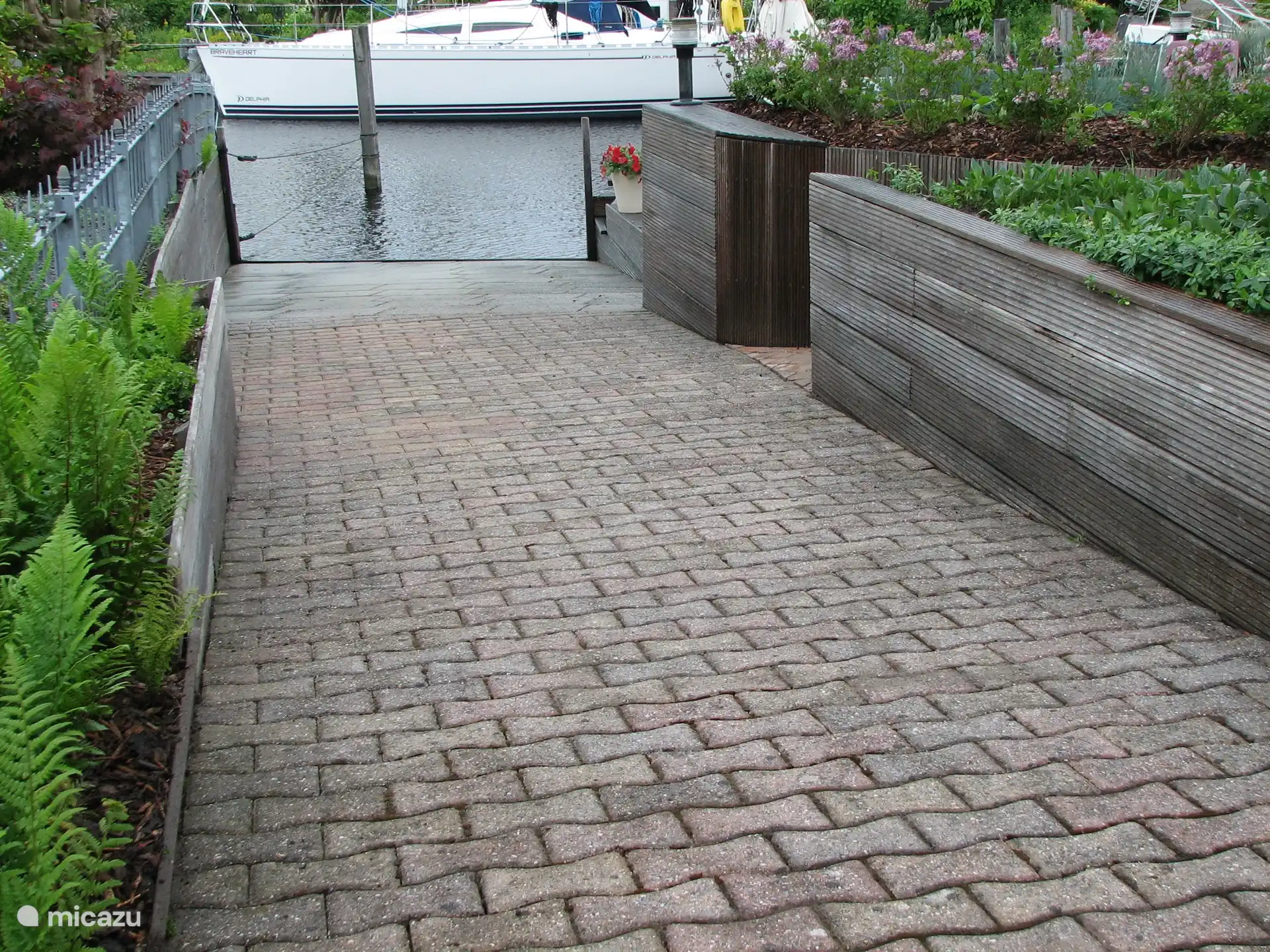 Rampe de cale pour petites embarcations