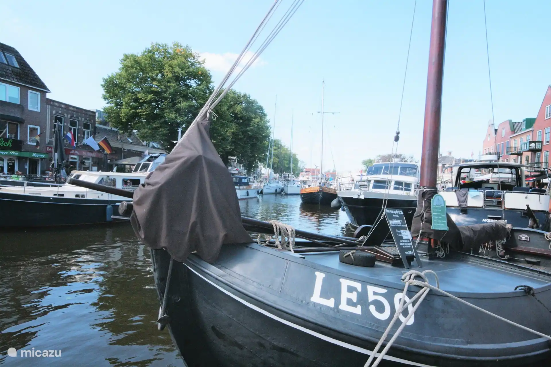 alte Schiffe in Lemmer