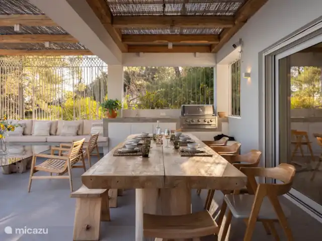 Villa Mia Terra  | Grèce, Grèce centrale, Pogonia - villa  Table à manger ombragée en teck