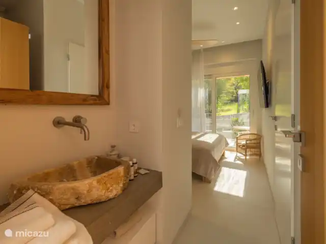 Villa Mia Terra  | Grèce, Grèce centrale, Pogonia - villa Vue de la chambre depuis la salle de bain
