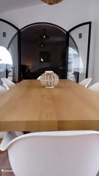 Sehr gemütlicher Esstisch