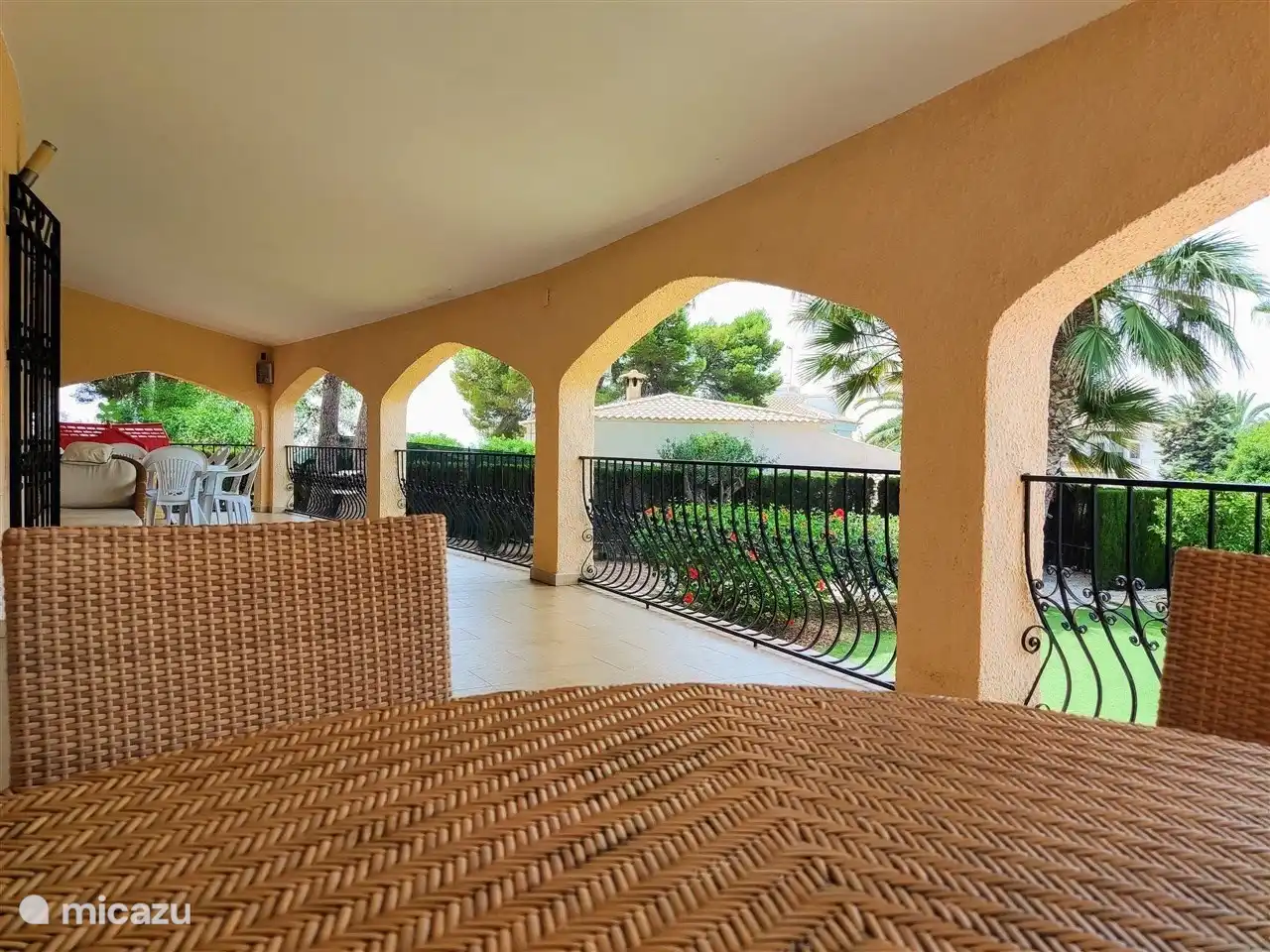 Die riesige Terrasse