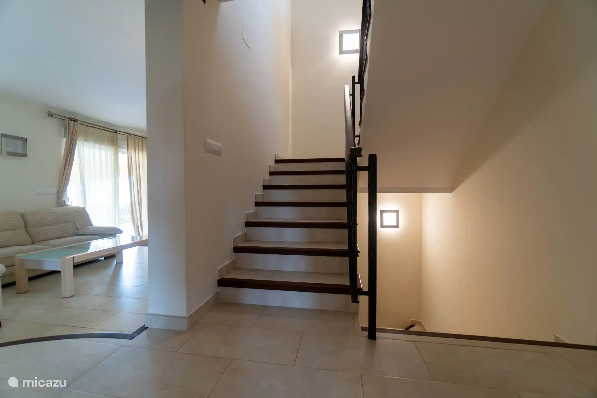 Treppe zum Obergeschoss