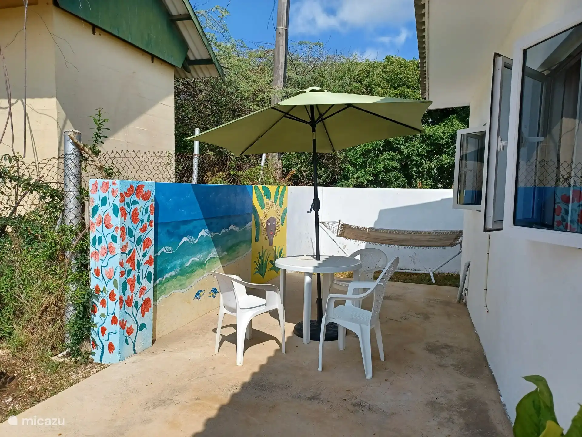 Porche con nuevo dibujo