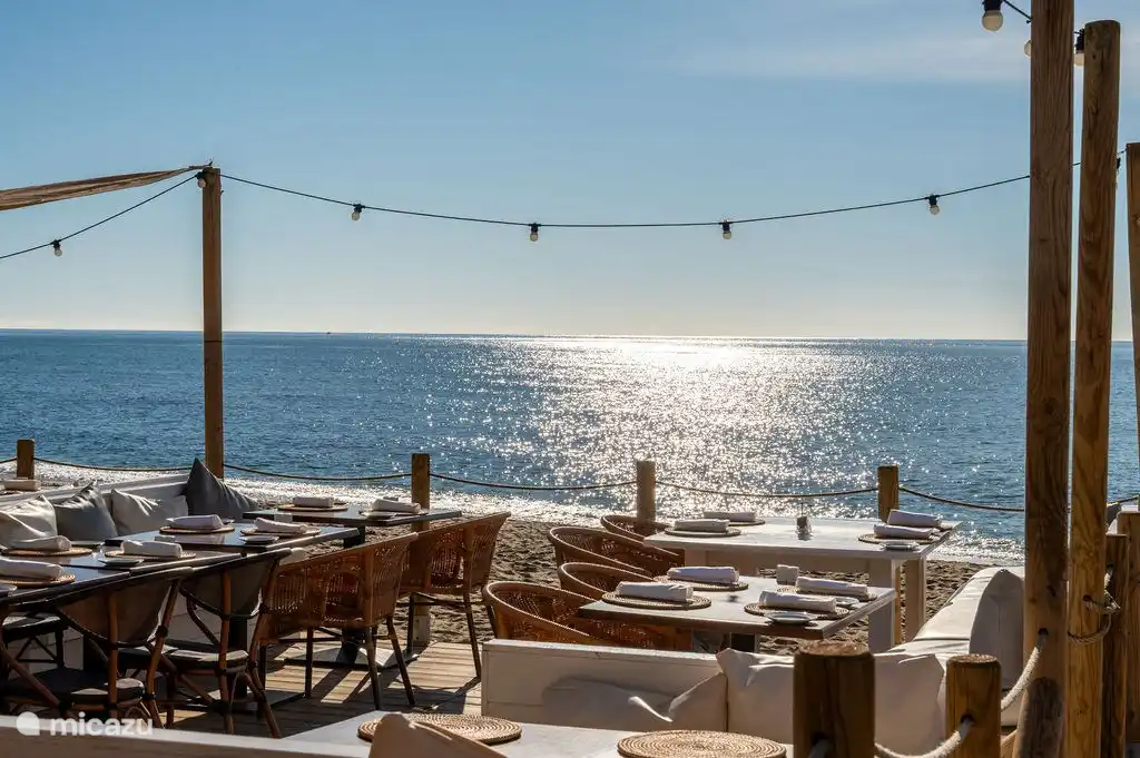 La Luna Beach Calahonda