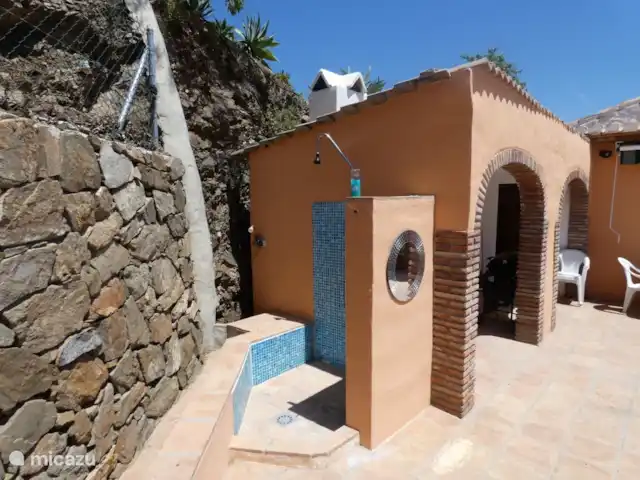 Casa Almendra Málaga | Espagne, Andalousie, El Borge - maison de vacances Douche extérieure