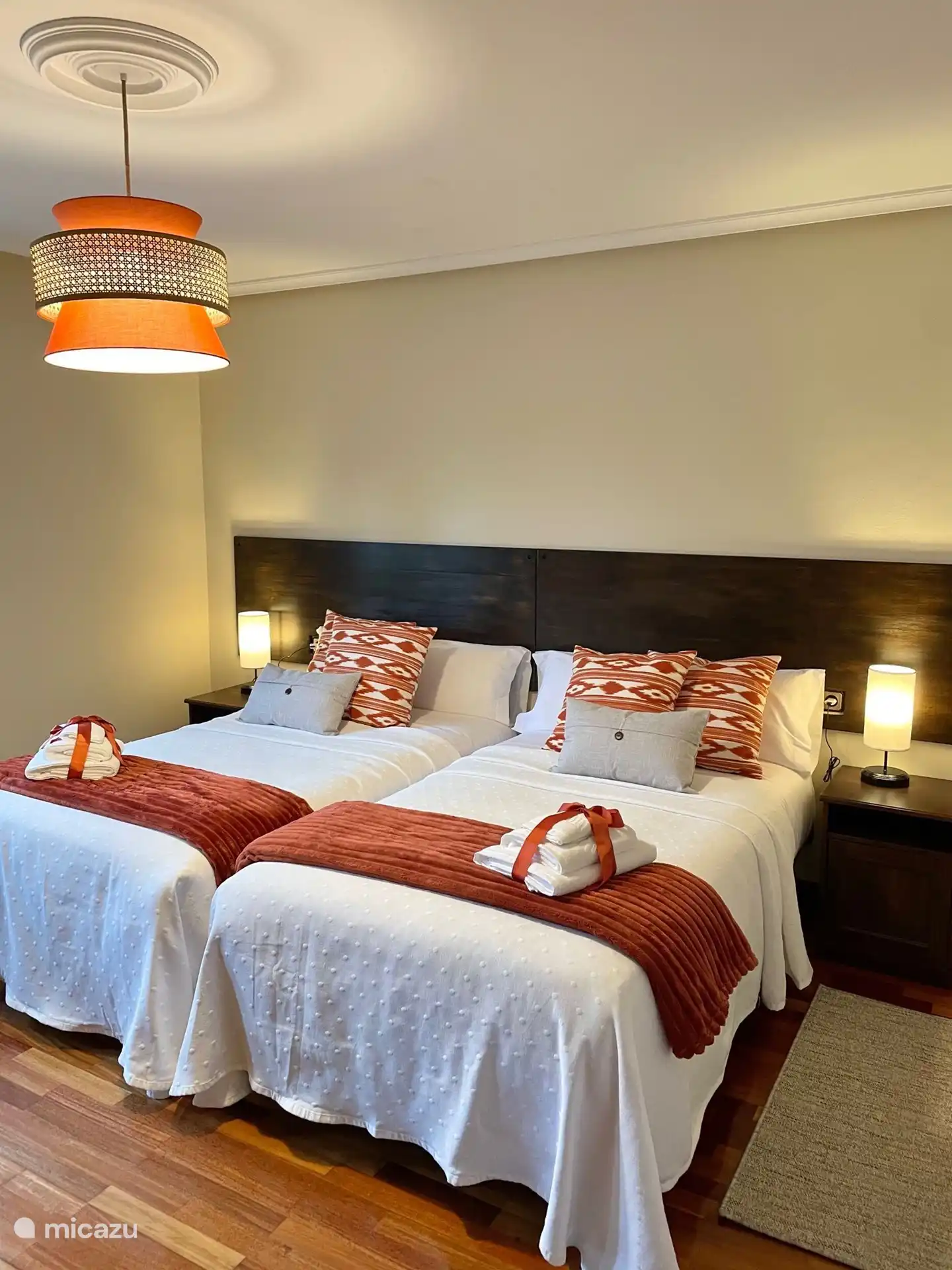 Chambre double avec 105 lits viscoélastiques