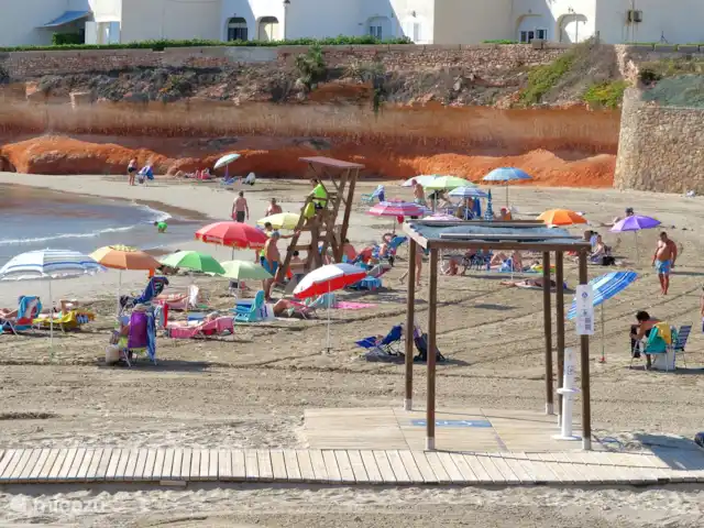 El Canario Azul Zeezicht Torrevieja huren in Spanje, Costa Blanca, Orihuela Costa - appartement Toegang strand en beschutte vlonder met voetenkraantje voor rolstoelgebuikers