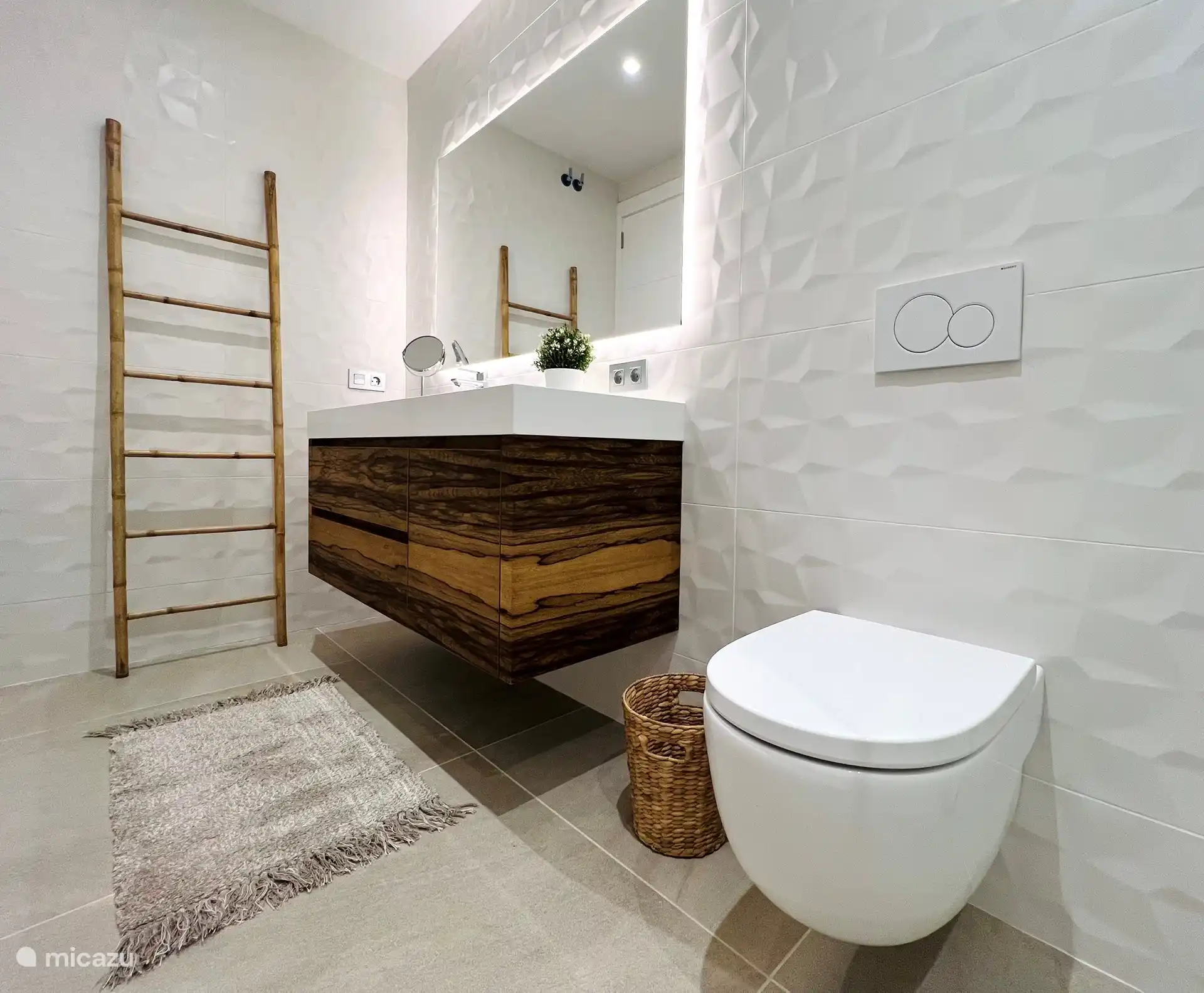 Badezimmer im Erdgeschoss.