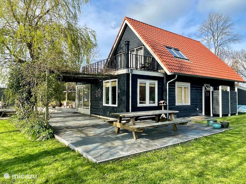 Holiday home in Netherlands, Friesland, Terherne Holiday house Nescio