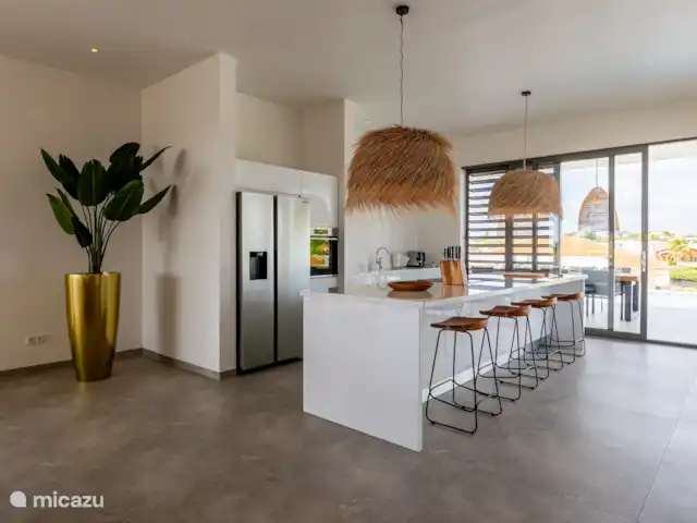 Villa Dirk  en Curazao, Banda Arriba (este), Vista Royal - villa Cocina con isla de cocina espaciosa.