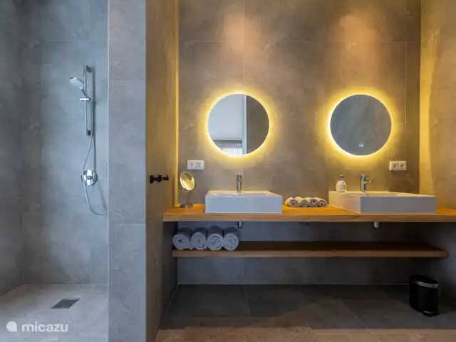 Villa Dirk  en Curazao, Banda Arriba (este), Vista Royal - villa bonito baño arriba