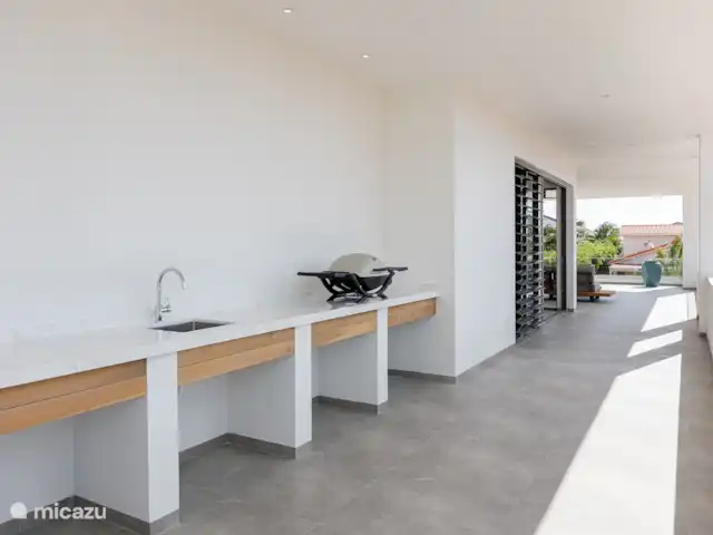 Villa Dirk  en Curazao, Banda Arriba (este), Vista Royal - villa la bonita cocina al aire libre con barbacoa