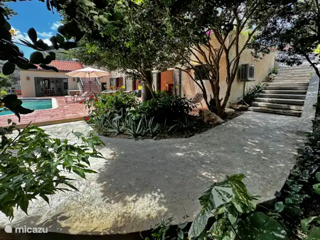 Location de Vacances Curaçao, Curaçao-Centre, Mahaai/Damacor, villa - Villa Casablanca Premier Étage Accès au logement