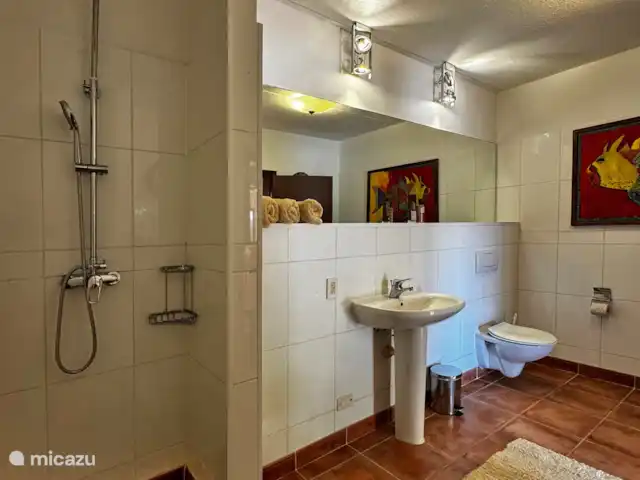 Location de Vacances Curaçao, Curaçao-Centre, Mahaai/Damacor, villa - Villa Casablanca Premier Étage Salle de bain familiale