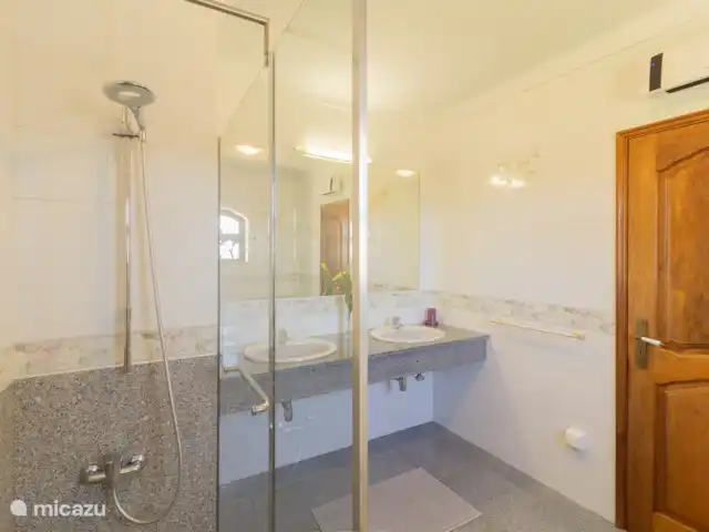 Petalas de Amor huren in Portugal, Algarve, Faro - villa Badkamer