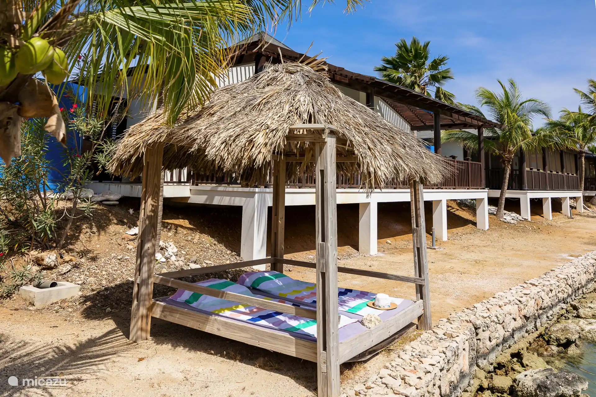 Détendez-vous devant la maison sous la palapa.