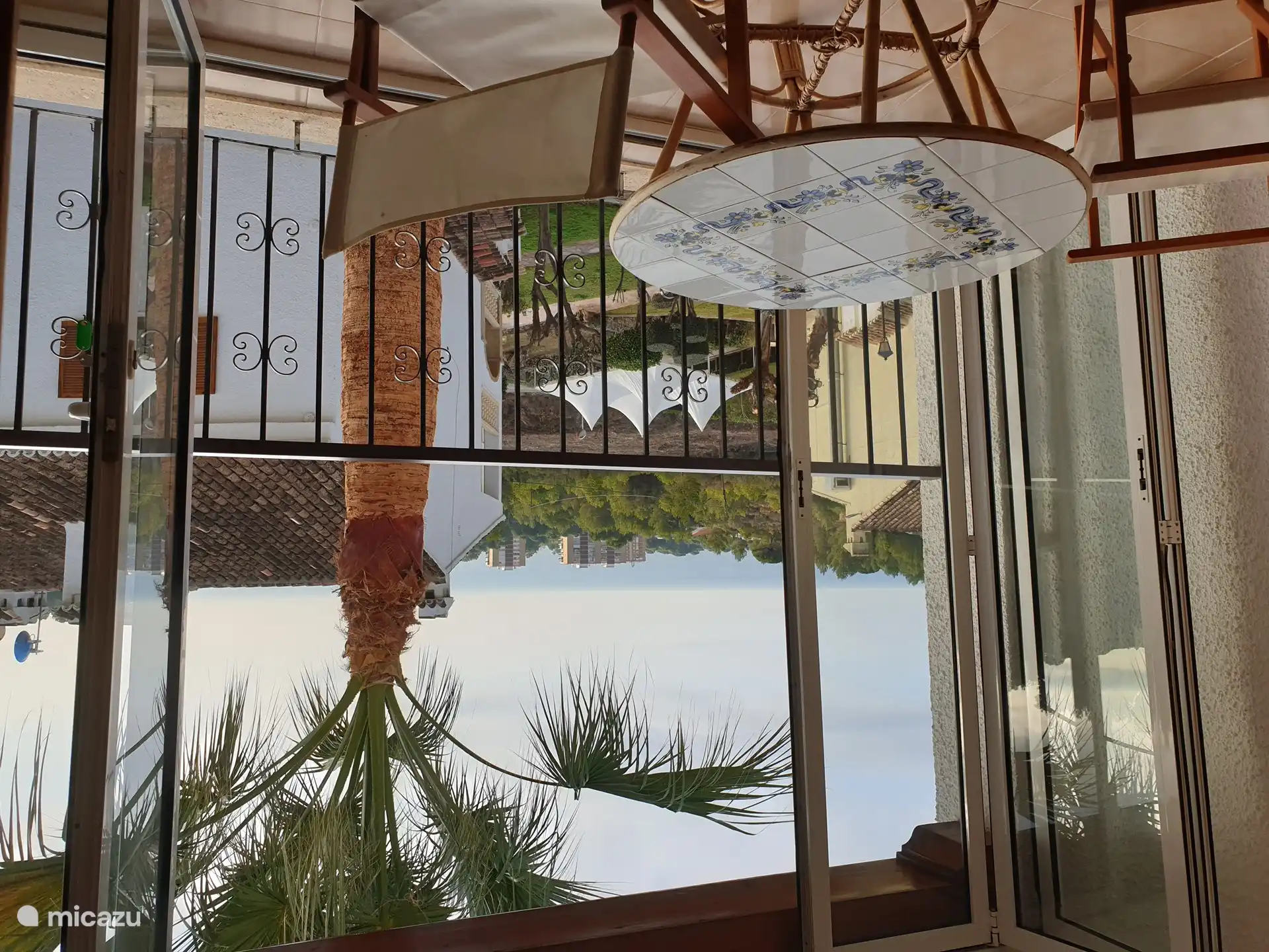 &#220;berdachte Terrasse mit Aussicht