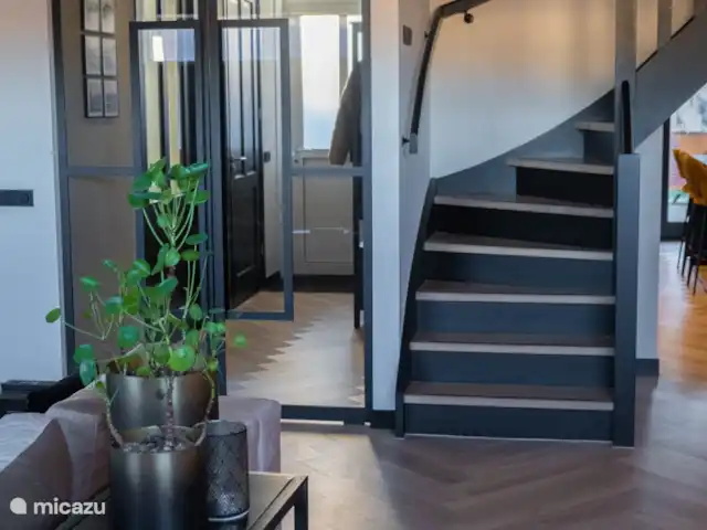 Luxury home Egmond en Países Bajos, Holanda del Norte, Egmond aan Zee - villa Escaleras hasta la cima