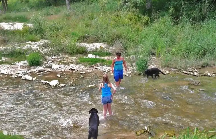 little river hike, right here on La Molina