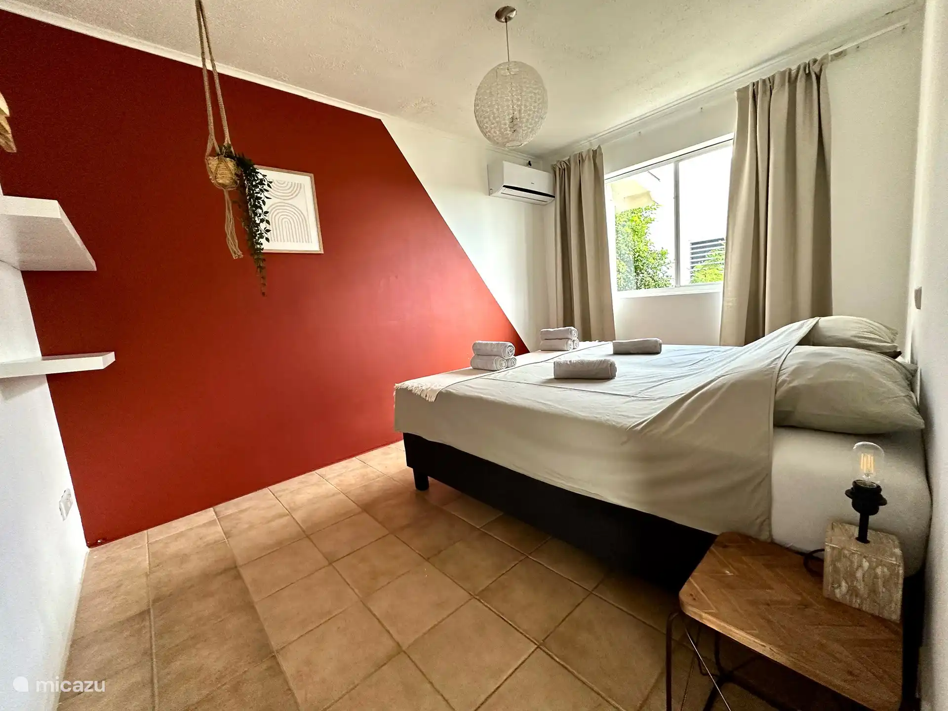 Das zweite Schlafzimmer der Wohnung.