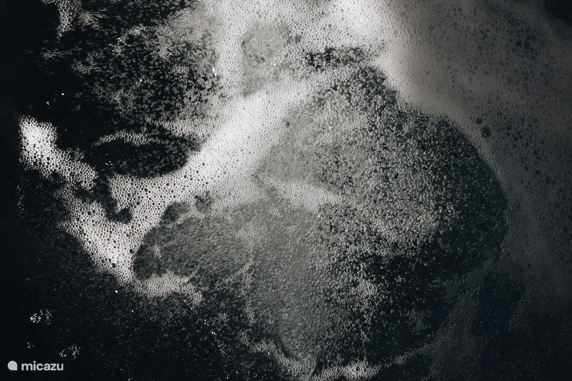 Bubbles Jacuzzi detail