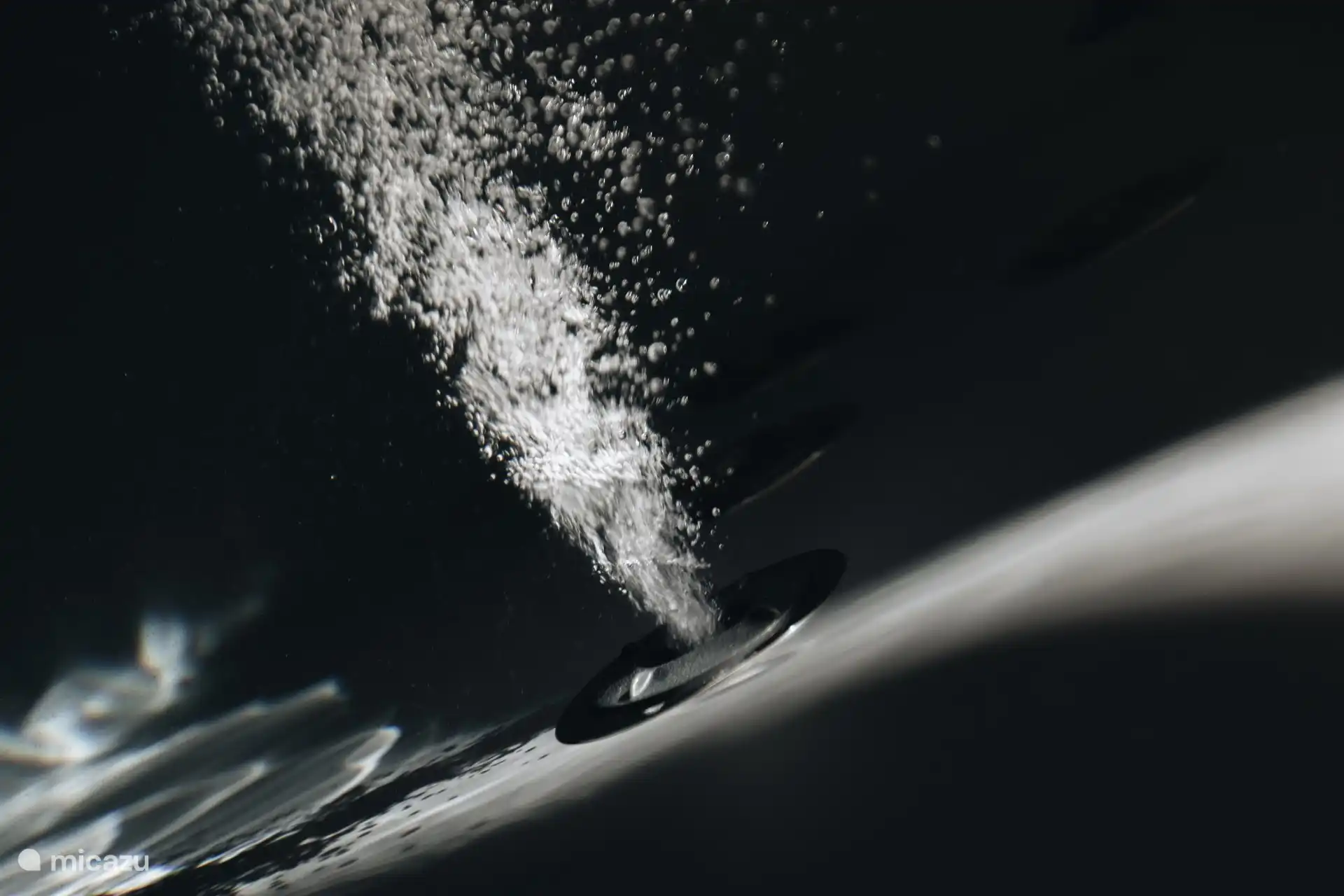 Bubbles Jacuzzi detail