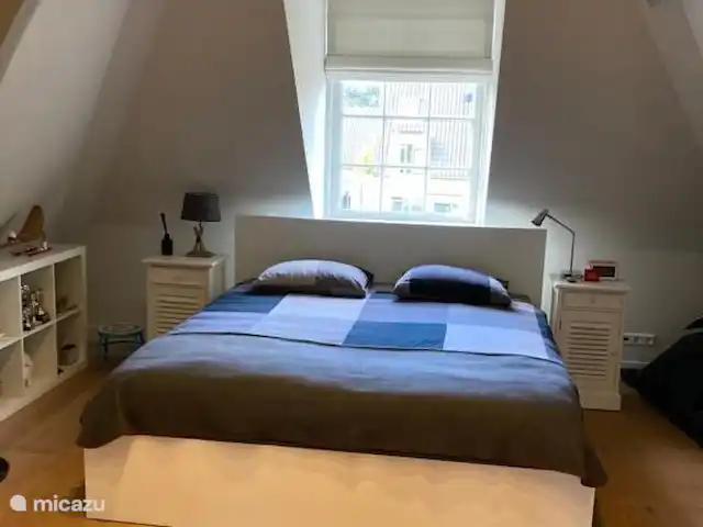 Casa de transporte en el agua en Países Bajos, Holanda Meridional, Voorburg - villa Dormitorio 2 en el 1er piso.