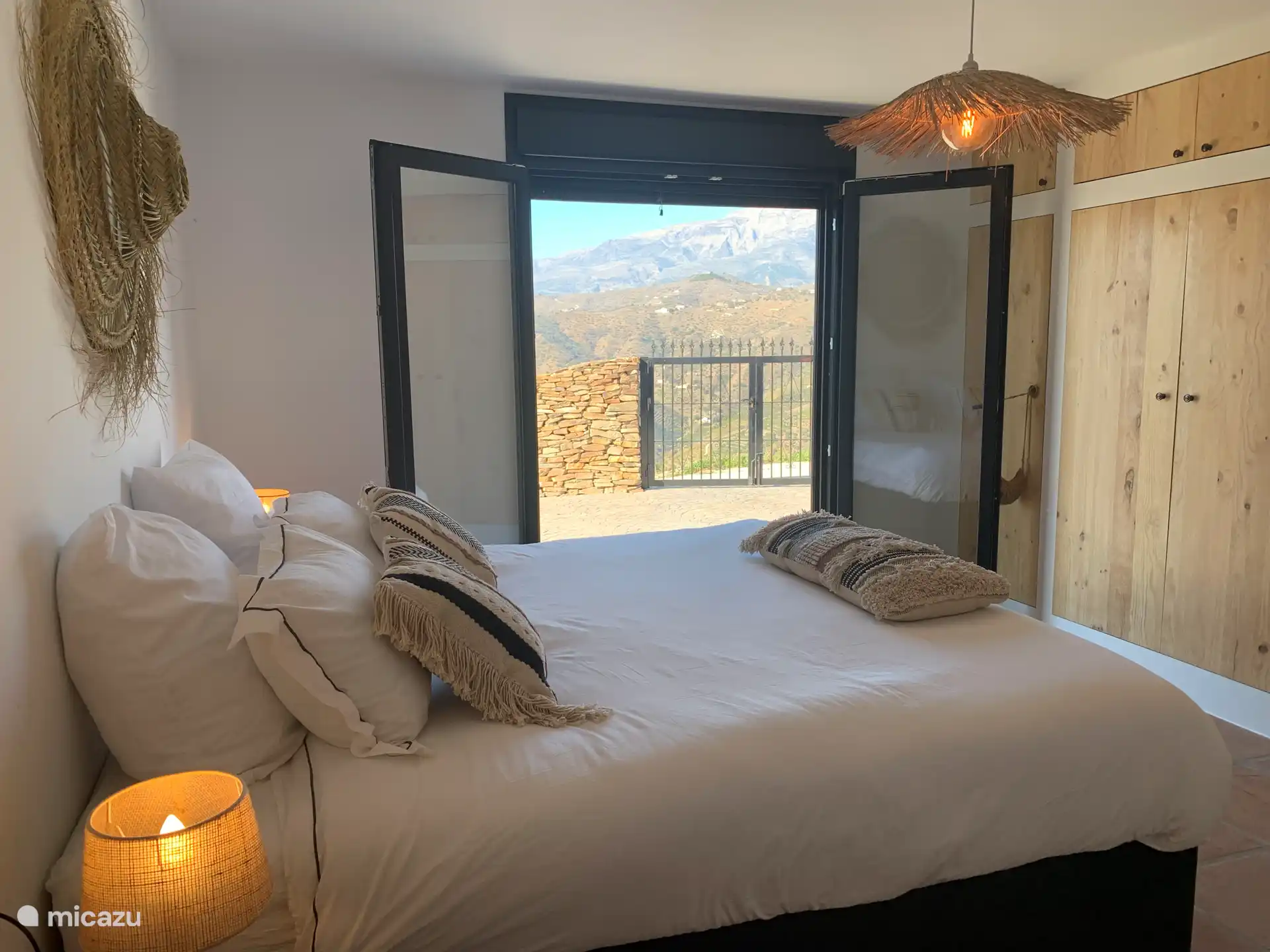 Hauptschlafzimmer mit Blick auf die Berge