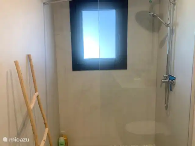 Zsa Zsa Zsu | Espagne, Costa del Sol, Sayalonga - maison de vacances Salle de bain attenante à la chambre principale