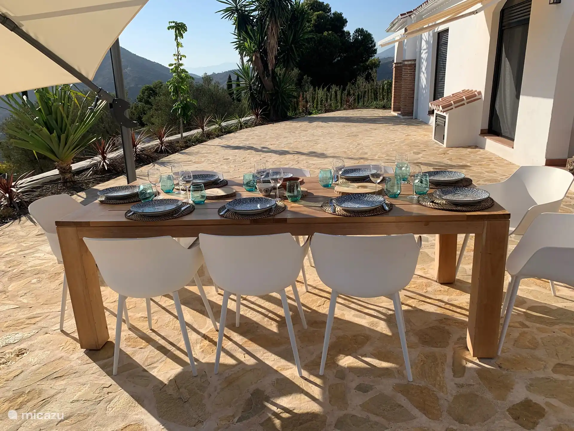 Essen auf der Terrasse