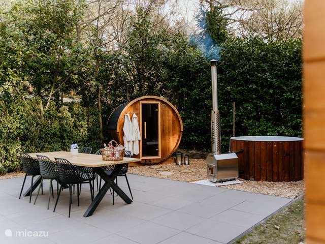 Ferienwohnung Niederlande – blockhütte / lodge Wellness-Waldhaus mit Sauna/Whirlpool