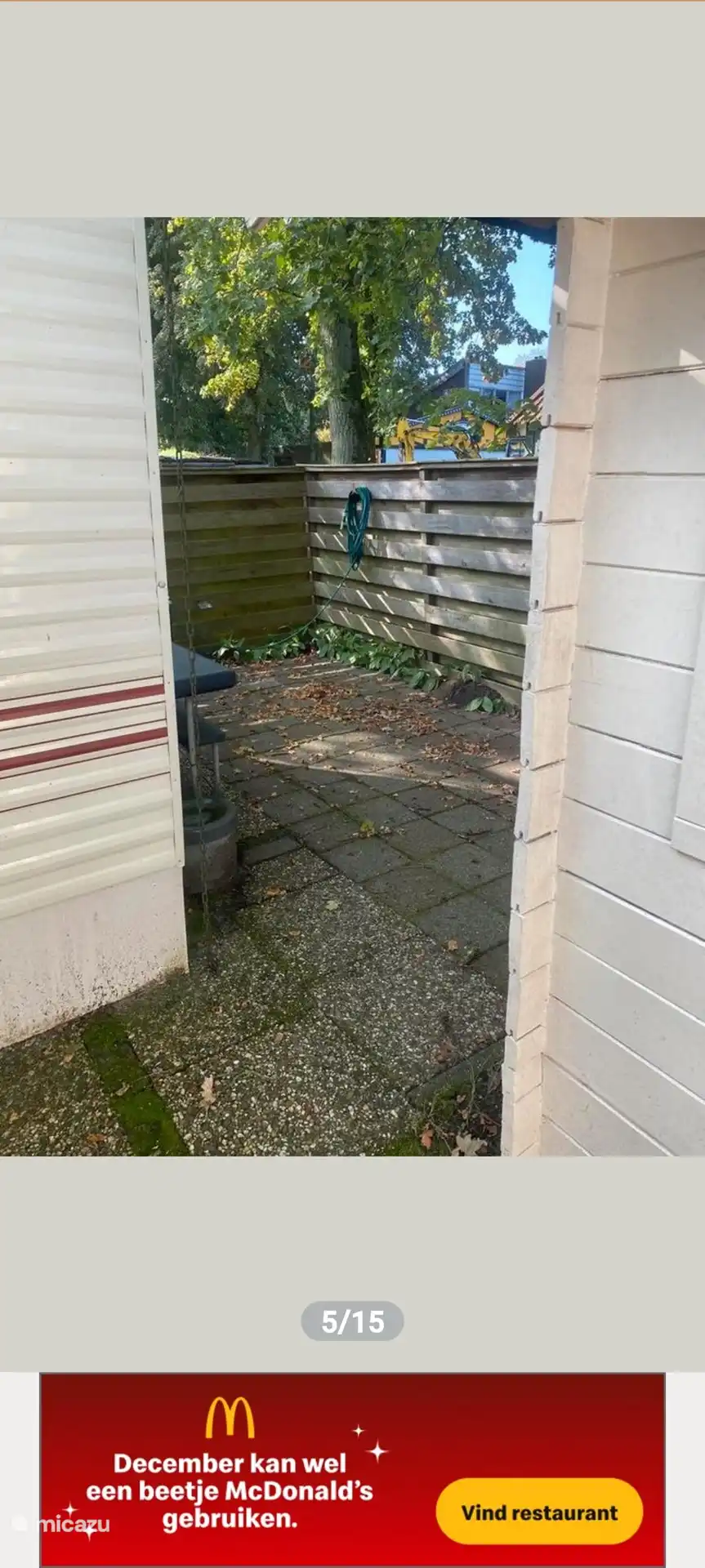 Espacio detrás de la caravana