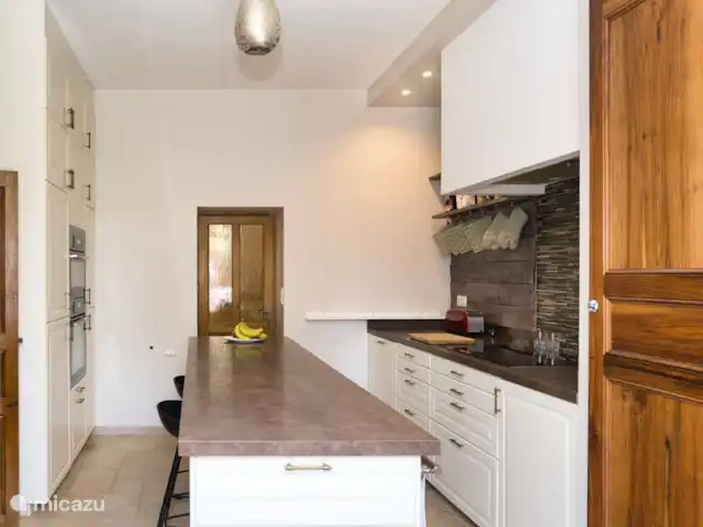 Le Paradis de Saint Geniès huren in Frankrijk, Dordogne, Montignac - villa De keuken