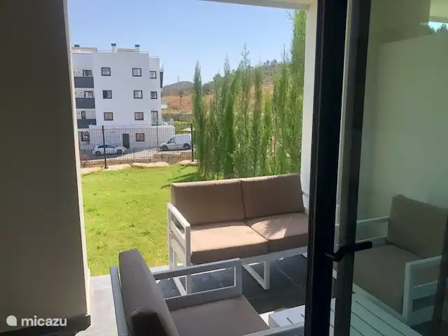 Appartement Trocadéro avec jardin  | Espagne, Costa del Sol, La Cala de Mijas - appartement Joli jardin avec salon donnant sur la piscine