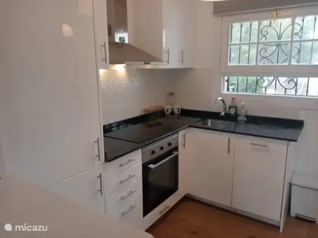 Casa Romantica Villamartín | Espagne, Costa Blanca, Alicante - maison mitoyenne Nouvelle cuisine avec appareils électroménagers intégrés et lave-vaisselle