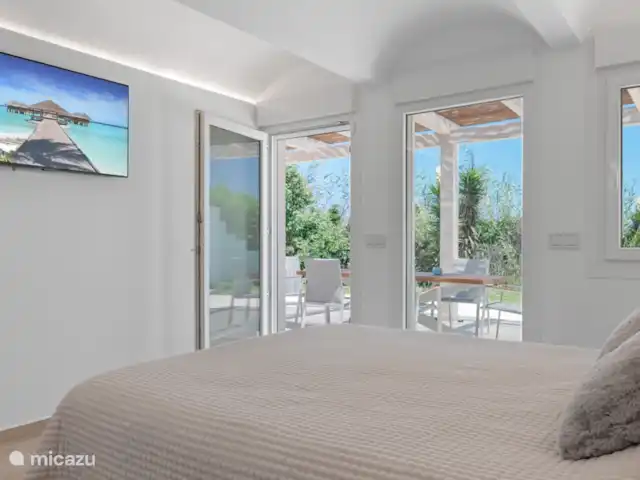 Maison de plage Diez | Espagne, Costa del Sol, Estepona - villa Chambre principale avec salle de bain attenante