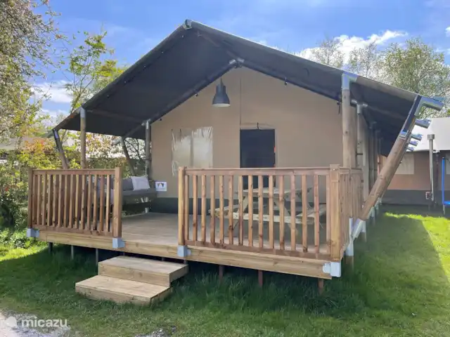 glamping / safaritent / yurt huren in Nederland, Friesland, Grouw – Safarilodge Grou, luxe op een eiland glamping / safaritent / yurt huren in Nederland, Friesland, Grouw – Safarilodge Grou, luxe op een eiland