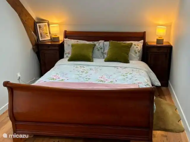 Retraite française - Chant Oiseau | France, Dordogne, Nontron - maison de vacances 3ème chambre double avec lit king size