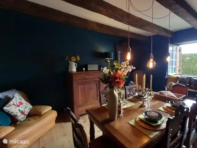 Retraite française - Chant Oiseau | France, Dordogne, Nontron - maison de vacances Salle à manger élégante.